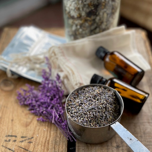 Lavender tea bath with lavender and sea salt 