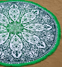 Load image into Gallery viewer, Maya Round Tapestry green color
