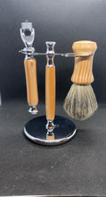 Load image into Gallery viewer, shaving set with wooden handle razor and badger hair brush
