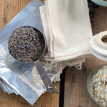 Load image into Gallery viewer, Lavender tea bath bag with essential oils and epsom salts
