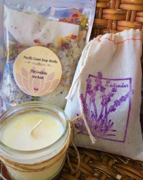 gift tea bath soy candle sachet of organic lavender