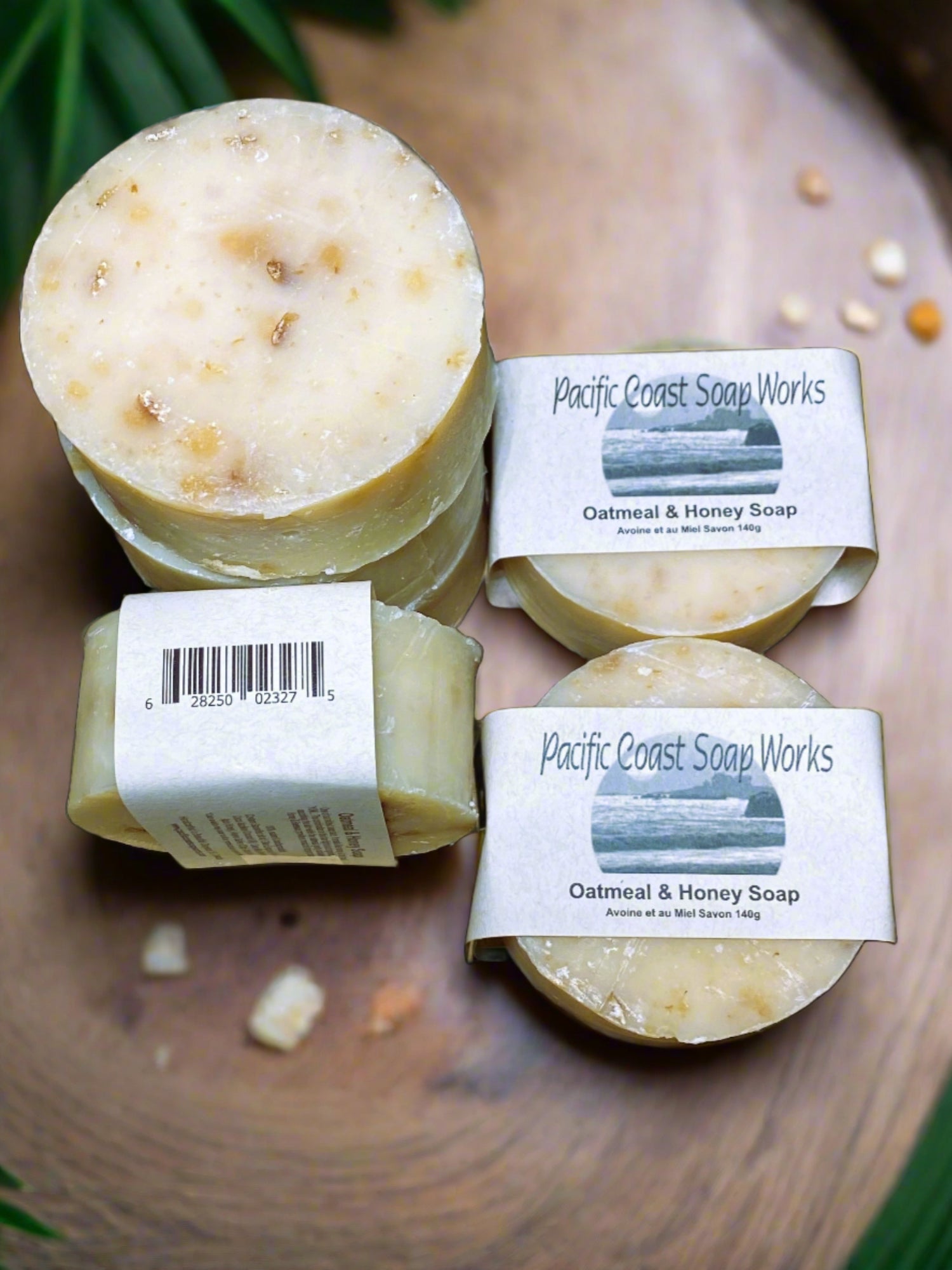 moisture barrier, oatmeal, honey, bees wax, bar soap