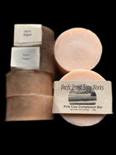 Load image into Gallery viewer, french pink clay, clarysage, palmarosa, essential oil, cold press
